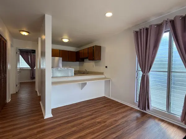 33 Hualalai St #207, Hilo, HI 96720