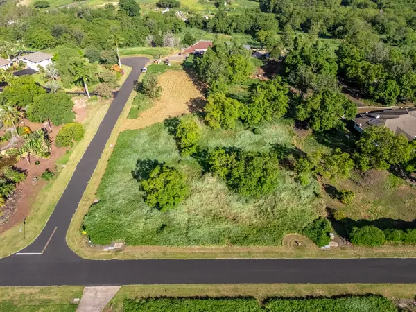 71-1623 Puu Kamanu Pl, Kailua Kona, HI 96740