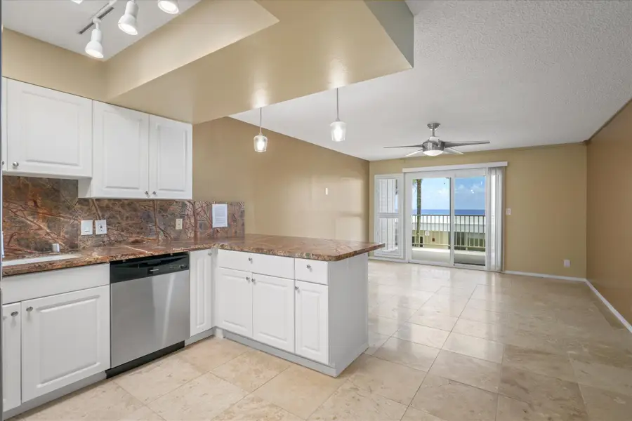 75-6124 Alii Dr #205, Kailua, HI 96740 - #2
