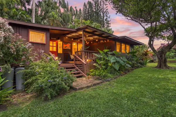 53-364 Kapanaia Rd #A, Kapaau, HI 96755