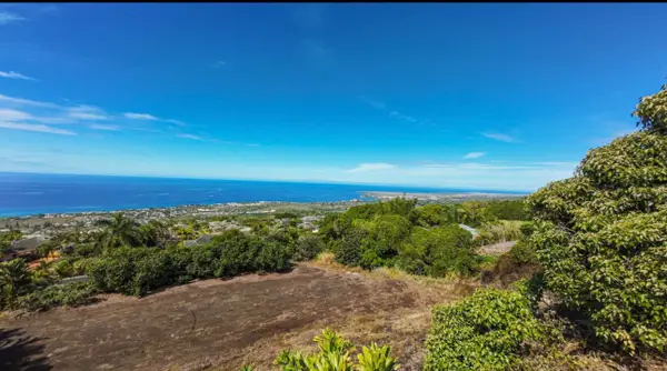 76-855 Pakalakala Pl, Kailua Kona, HI 96740