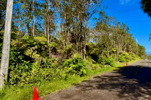 Anuhea Pl, Volcano, HI 96785