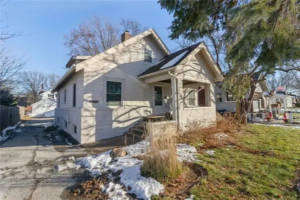 2207 Beaver Avenue, Des Moines, IA 50310