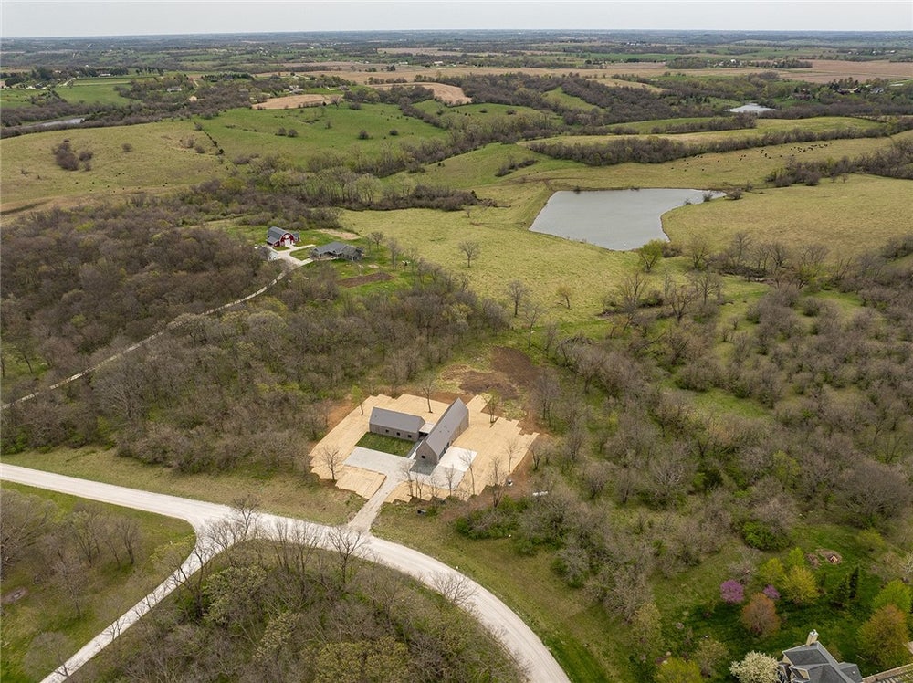 3044 133rd Court, Van Meter, IA 50261 BHGRE