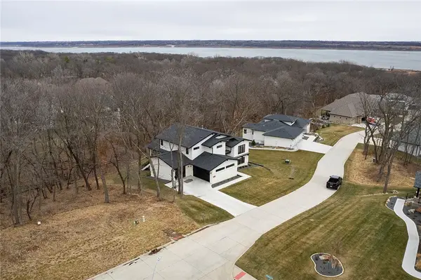 6255 Pinnacle Place, Johnston, IA 50131
