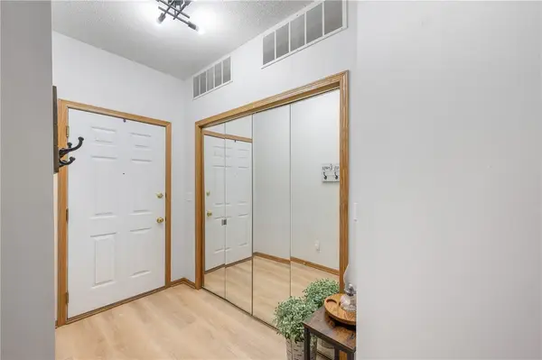 2531 Patricia Drive, Urbandale, IA 50322