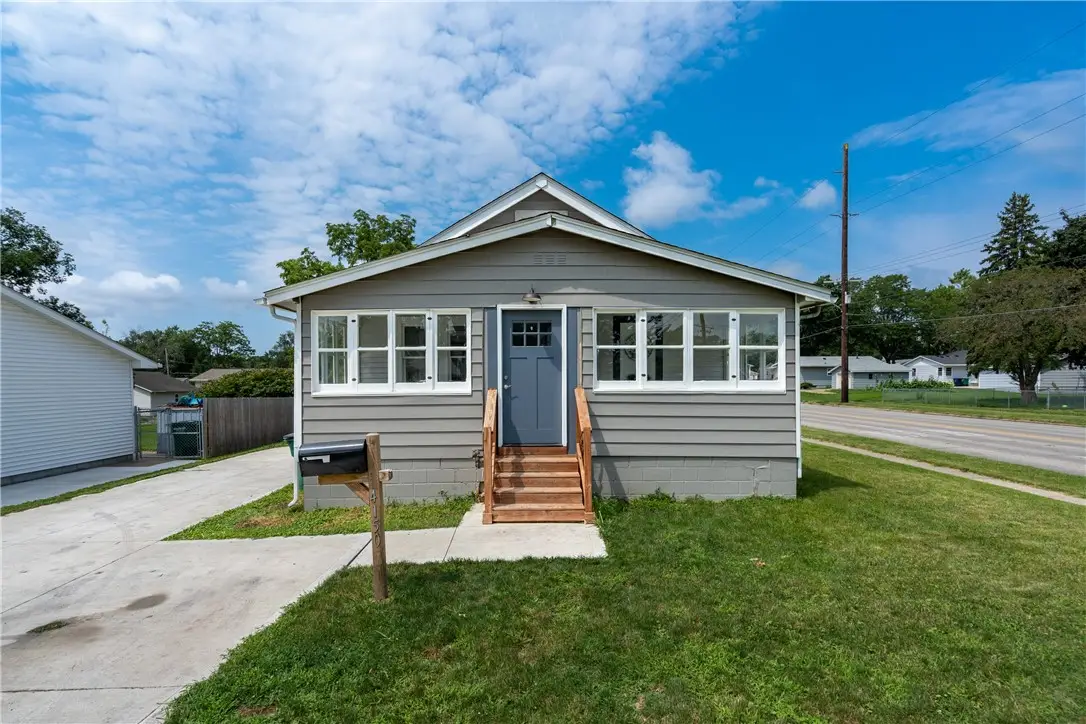 4150 66th Street, Urbandale, IA 50322 - #1