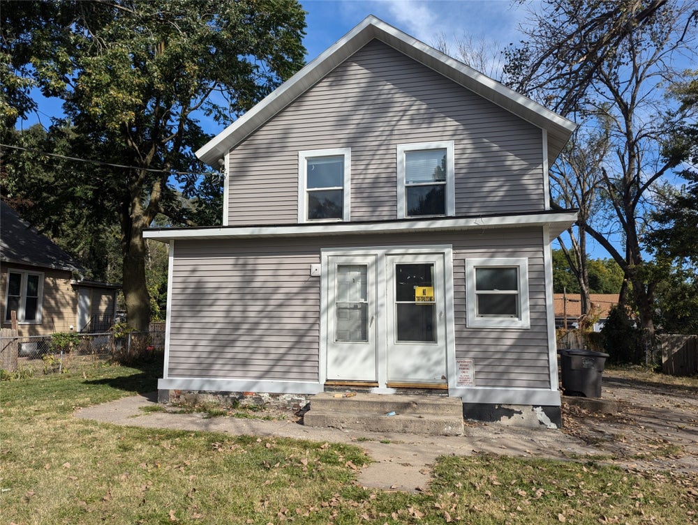 1835 Mondamin Avenue, Des Moines, IA 50314 BHGRE