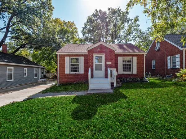 2800 Adams Avenue, Des Moines, IA 50310