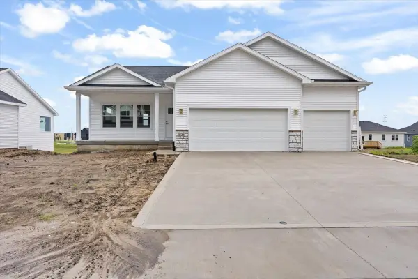 625 NW Georgetown Drive, Waukee, IA 50263