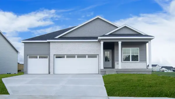 625 NW Concord Lane, Waukee, IA 50263