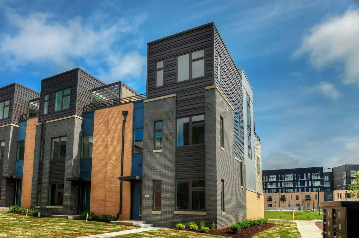 820 E 2nd Street, Des Moines, IA 50309 - Image #1