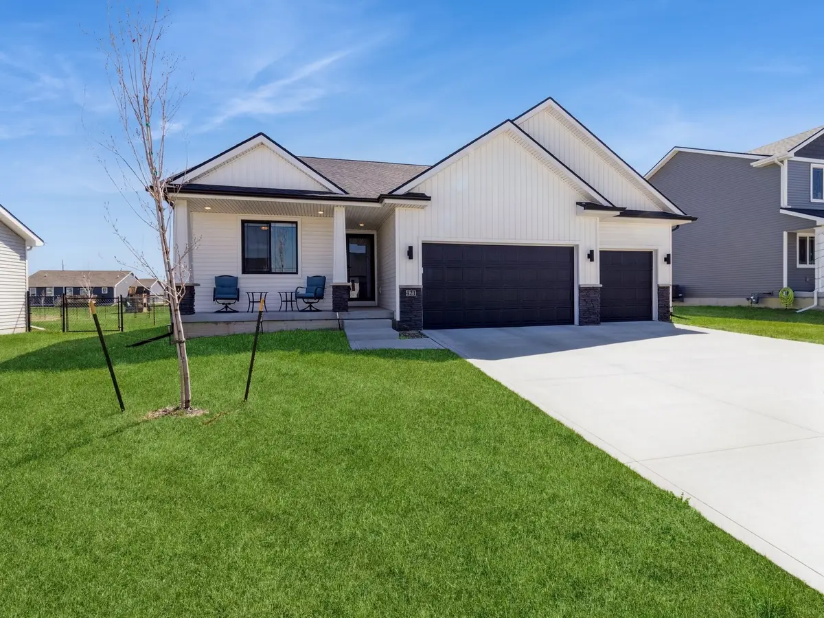 421 Wicker Drive, Huxley, IA 50124 - Image #1