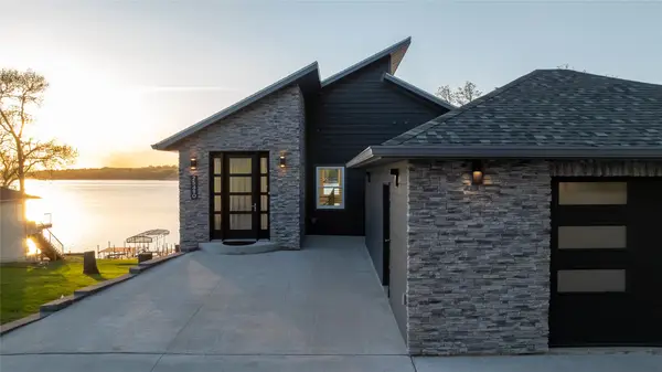 25490 182 Street, Spirit Lake, IA 51360