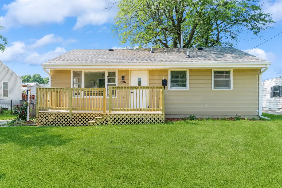 1916 Locust Street, West Des Moines, IA 50265 - Image #1