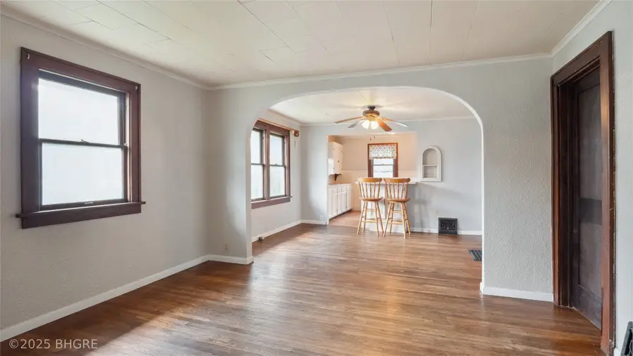 1305 N 7th Street, Chariton, IA 50049 - #3
