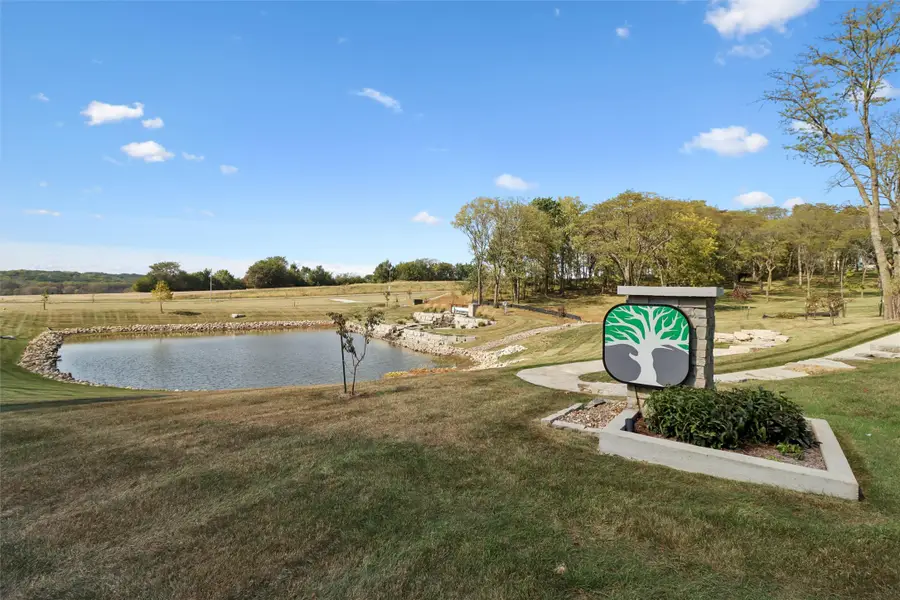 1581 S Stonewood Drive, West Des Moines, IA 50266 - Image #3