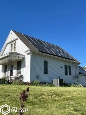 409 Lehnen Street, Norway, IA 52318 - #2