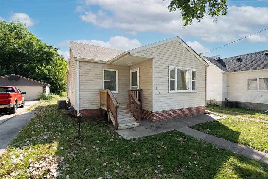 2807 1st Street, Des Moines, IA 50313 - Image #2