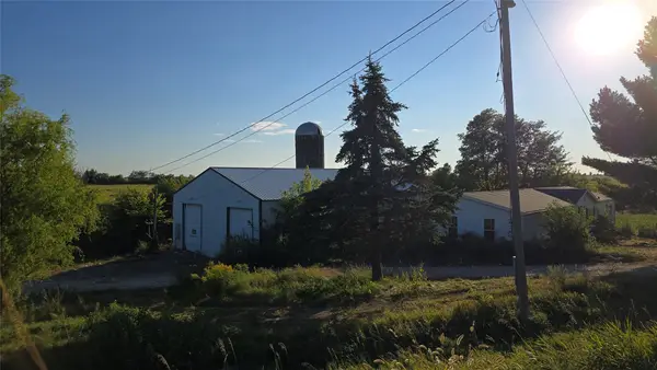 2740 61st Street, Vinton, IA 52349