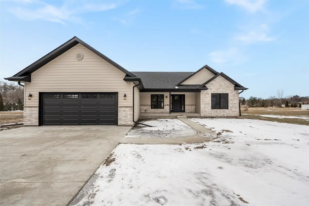 21164 Woodridge Lane, Shell Rock, IA 50670 - Image #1