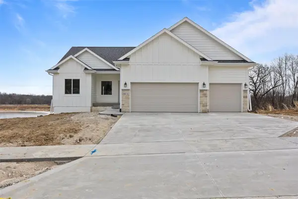 5671 Walnut Ridge Drive, Des Moines, IA 50317