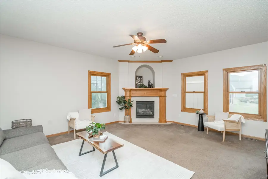 3904 153rd Street, Urbandale, IA 50323 - Image #3