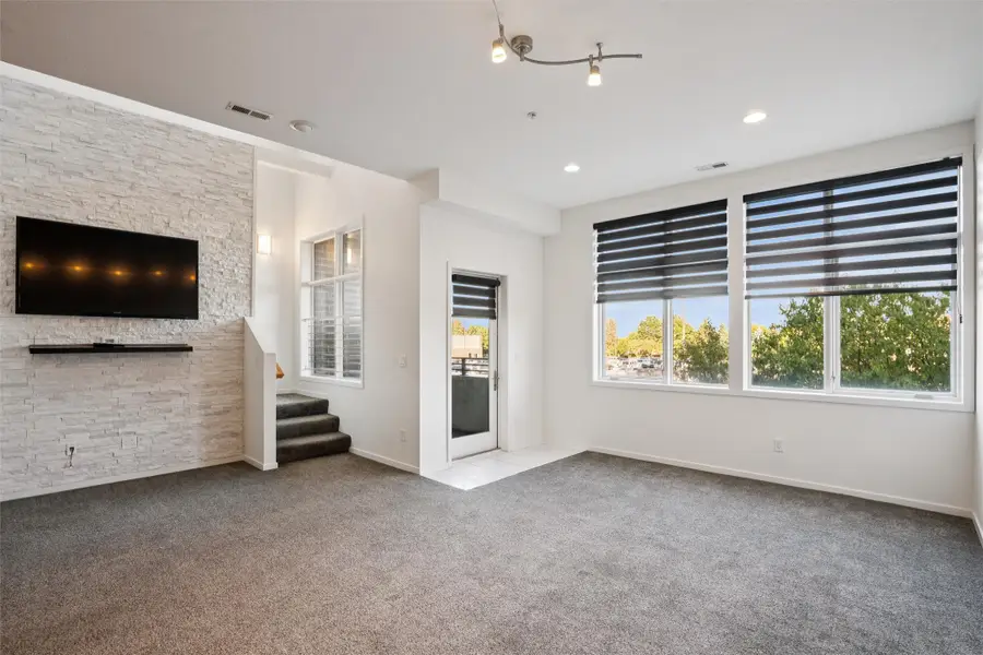 640 S 50th Street #2212, West Des Moines, IA 50265 - Image #3