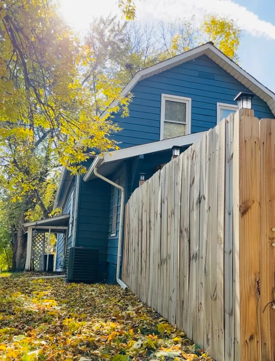 804 Lacona Avenue, Des Moines, IA 50315 - Image #2