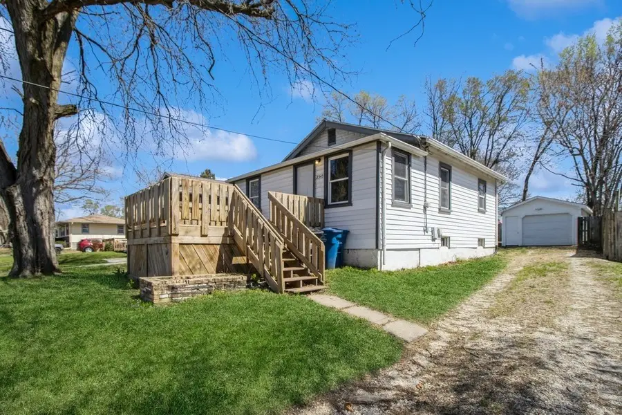 2345 E 37th Court, Des Moines, IA 50317 - Image #1