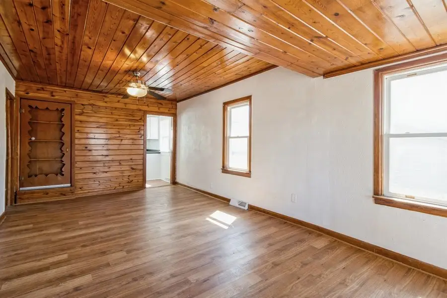 2345 E 37th Court, Des Moines, IA 50317 - Image #3