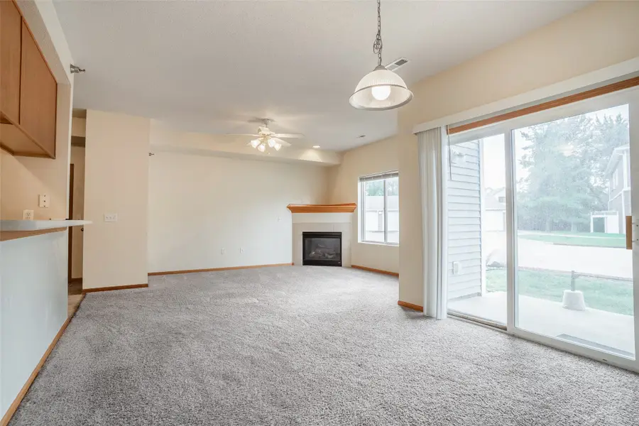 907 7th Avenue Se #1, Altoona, IA 50009 - Image #2