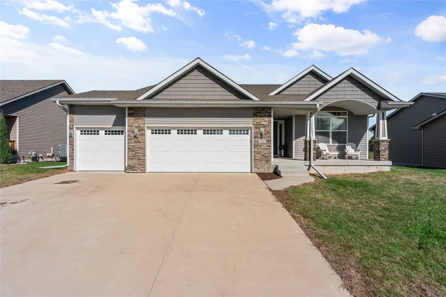 2147 SE Fox Valley Drive, West Des Moines, IA 50265 - Image #2