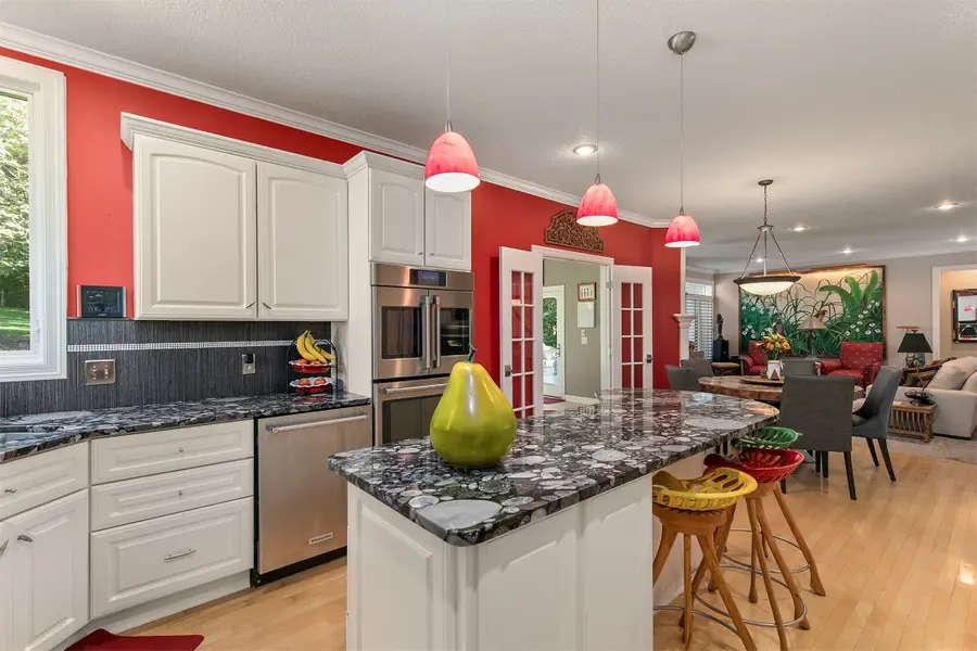 6925 Northglenn Way, Johnston, IA 50131 - Image #2