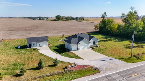 17914 N Avenue, Minburn, IA 50167