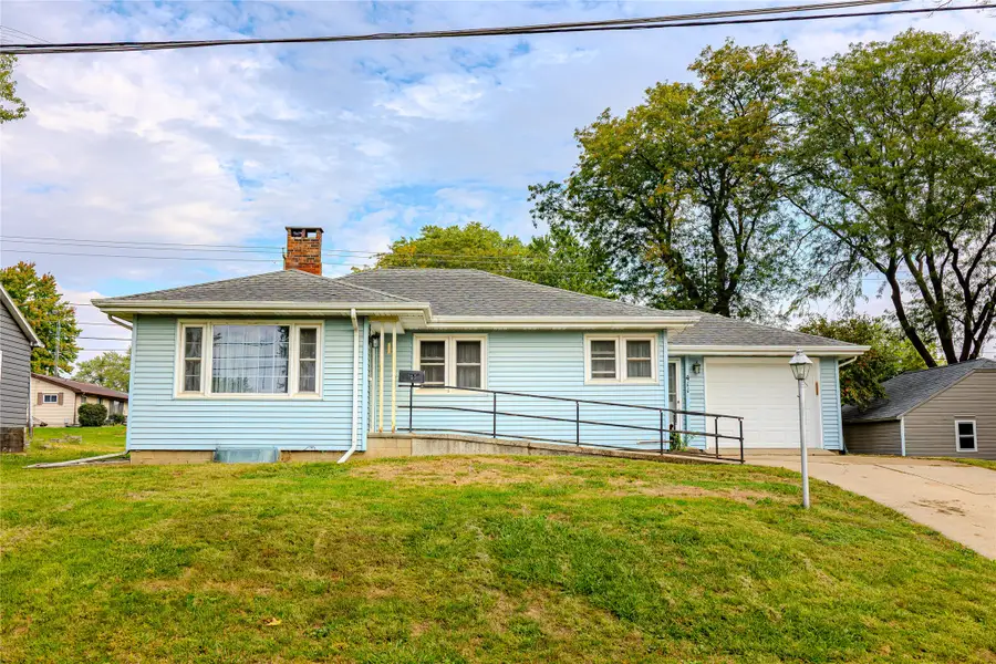 411 College Hill Avenue, Oskaloosa, IA 52577 - Image #2