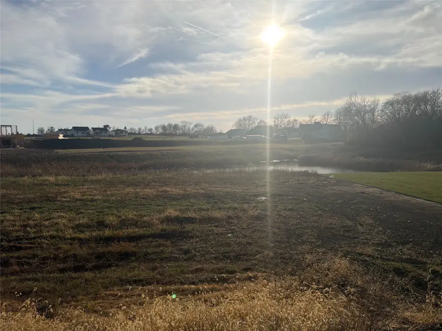 5258 175th Street, Urbandale, IA 50323 - Image #2