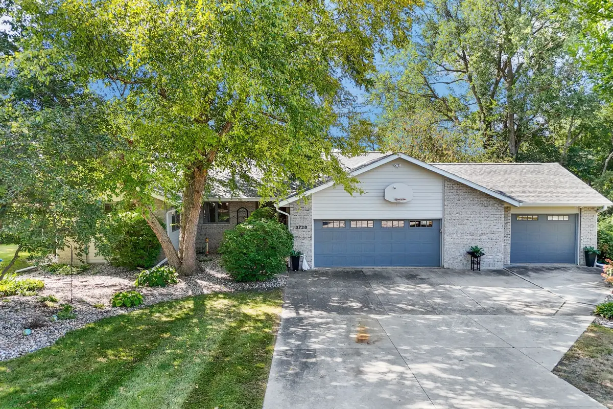 3728 Pleasant View Road, Ames, IA 50014 - #1