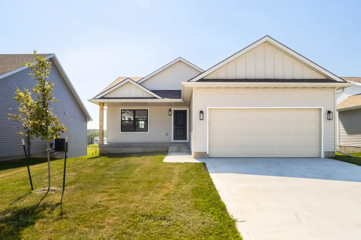 201 S Valley View Drive, Norwalk, IA 50211 - Image #1