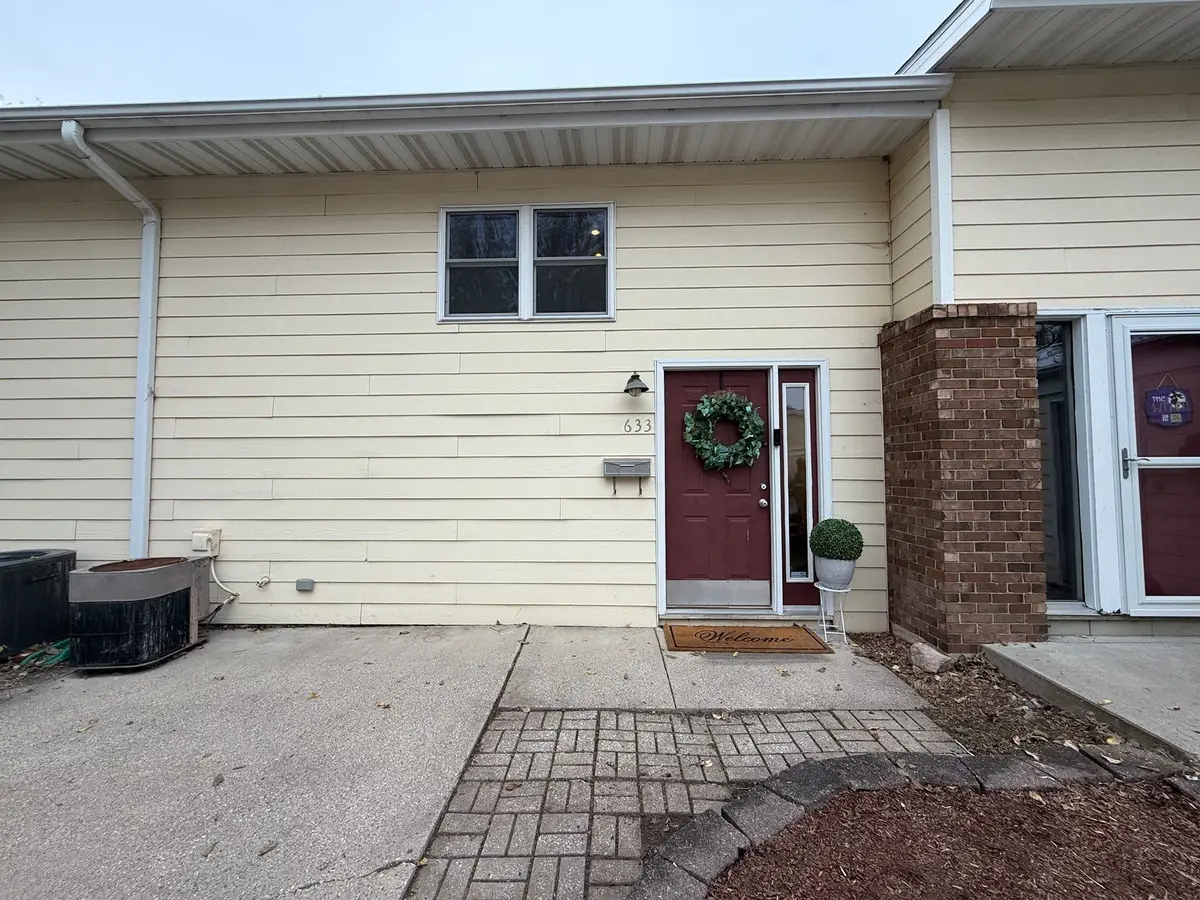 633 Meadow Place, Ames, IA 50010 - Image #1