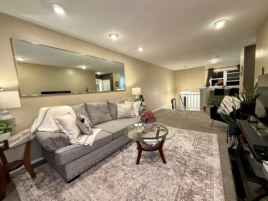 633 Meadow Place, Ames, IA 50010 - Image #3