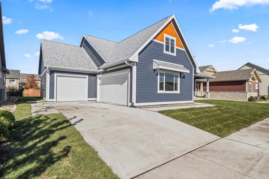 302 SW 16th Street, Ankeny, IA 50023 - Image #2