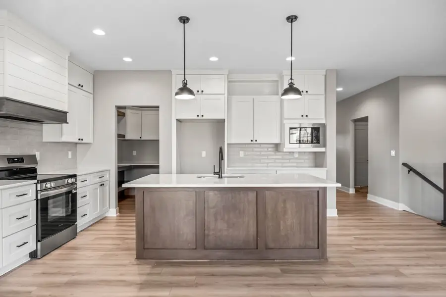 302 SW 16th Street, Ankeny, IA 50023 - Image #3