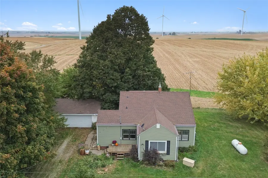 1495 Hickory Avenue, New Sharon, IA 50207 - Image #2