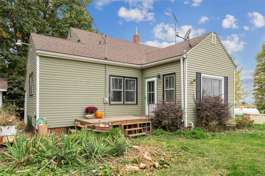 1495 Hickory Avenue, New Sharon, IA 50207 - Image #3