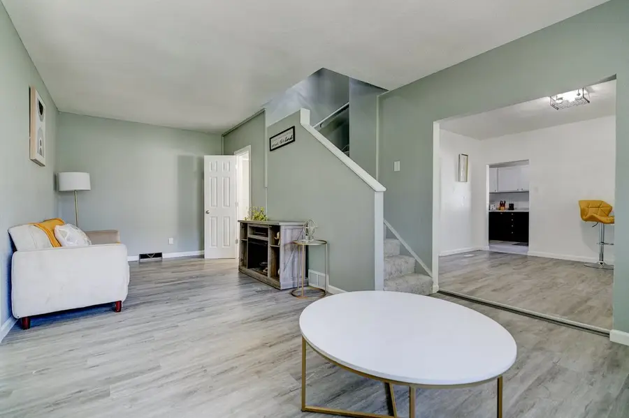 2216 Logan Avenue, Des Moines, IA 50317 - Image #2