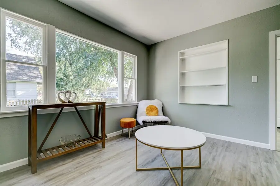 2216 Logan Avenue, Des Moines, IA 50317 - Image #3