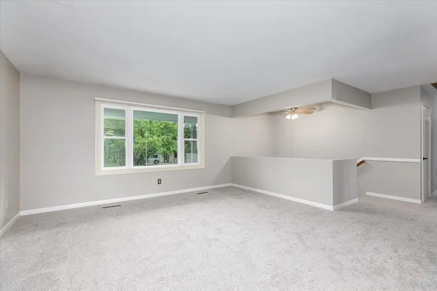 1527 Pleasant Drive, Pella, IA 50219 - Image #3