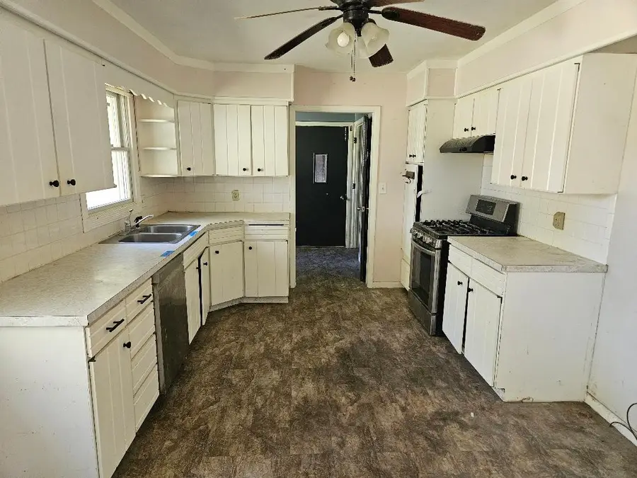 904 W Columbus Street, Mount Ayr, IA 50854 - Image #3