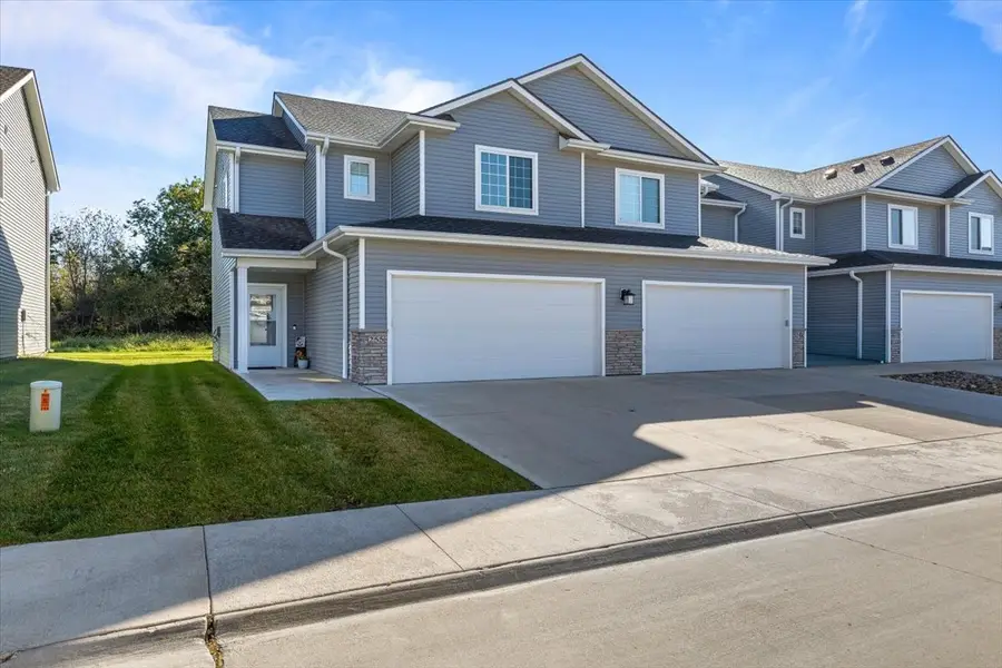 255 Amberwood Drive, Pleasant Hill, IA 50327 - Image #3